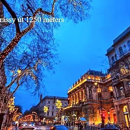 Center Private Summer Hotel 3*